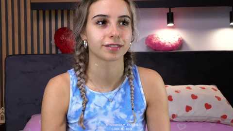 excellent_ella free recording from 2025-09-14 13:33:00