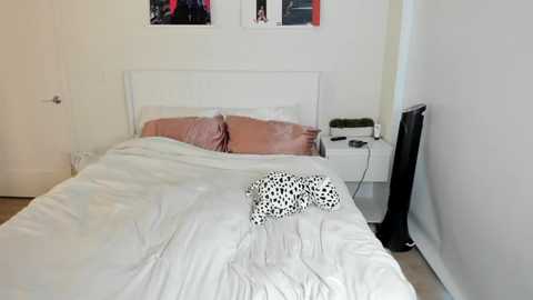 ariah_is_blonde free recording from 2025-09-18 00:27:00