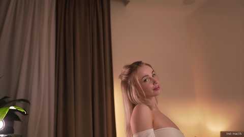 alissa_wxw free recording from 2025-09-19 17:13:00