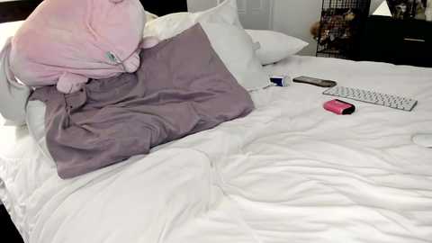 eve003300 free recording from 2025-09-19 00:19:00