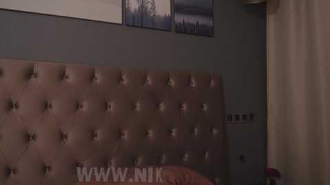 girl_i_am free recording from 2025-09-20 21:04:00