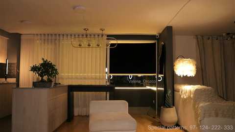 valeria_orozco free recording from 2025-09-20 04:16:00