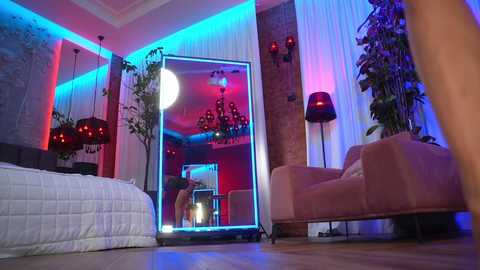 eva_fashionista free recording from 2025-09-21 07:42:00