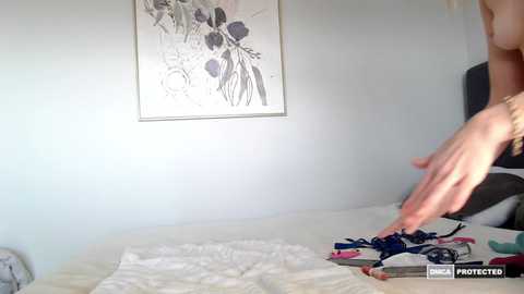 naomirhoades free recording from 2025-09-23 05:31:00