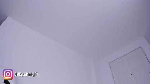 bella_adams_ free recording from 2025-09-24 03:39:00