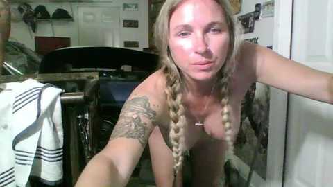 mickey85knoxx free recording from 2025-09-27 05:17:00