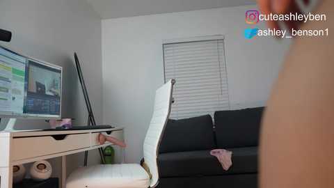 ashley_benson1 free recording from 2025-09-28 06:18:00