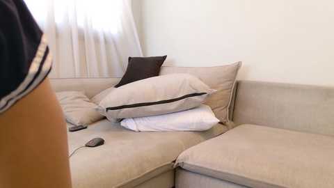 little_effy18_ free recording from 2025-10-03 09:01:00