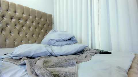 ariaskyler free recording from 2025-10-04 03:36:00