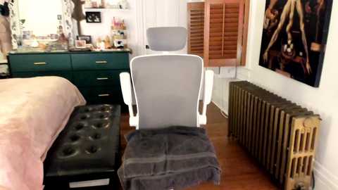 eve003300 free recording from 2025-10-04 01:29:00