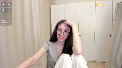 snowww_white free recording from 2025-10-04 16:06:00