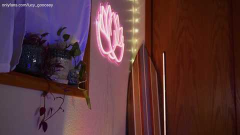 lucy_gooosey free recording from 2025-10-06 05:27:00