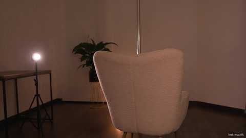 alissa_wxw free recording from 2025-10-07 20:19:00