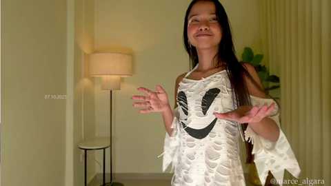 marce_algara free recording from 2025-10-07 21:32:00