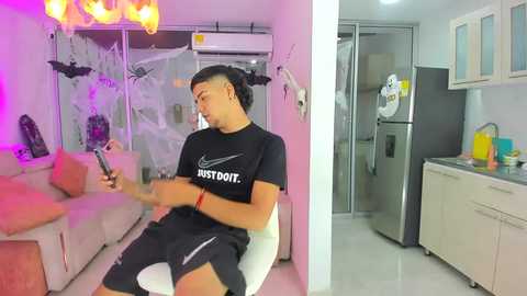 secrethause71605 free recording from 2025-10-07 02:33:00