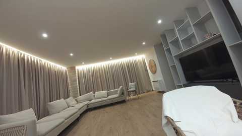 ehotlovea free recording from 2025-10-09 00:36:00