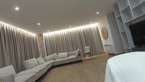 ehotlovea free recording from 2025-10-09 01:50:00