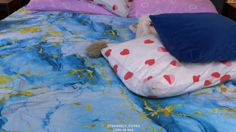 excellent_ella free recording from 2025-10-10 18:59:00