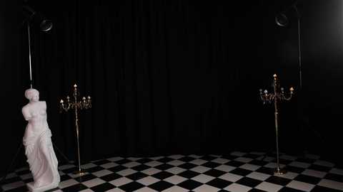 _meganmeow_ free recording from 2025-10-13 00:02:00