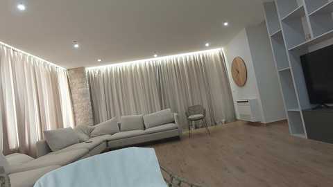 ehotlovea free recording from 2025-10-13 06:05:00