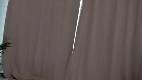 babyaylin free recording from 2025-10-14 08:50:00