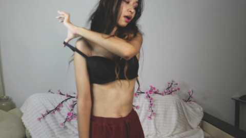 isauraangeletti free recording from 2025-10-15 01:48:00