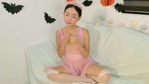 little_effy18_ free recording from 2025-10-15 00:04:00