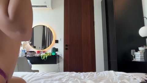 luvlivvyy free recording from 2025-10-15 04:56:00