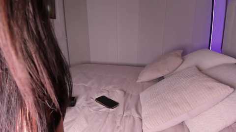 salomee_11 free recording from 2025-10-15 07:48:00