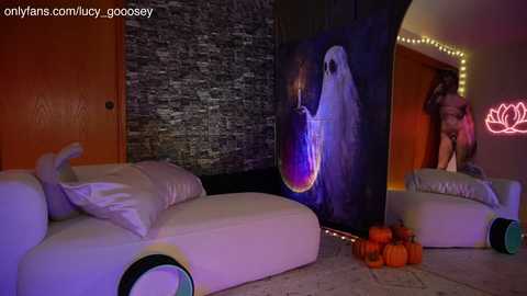 lucy_gooosey free recording from 2025-10-16 03:05:00