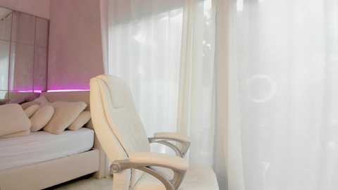 miss_diamond__ free recording from 2025-10-17 11:55:00