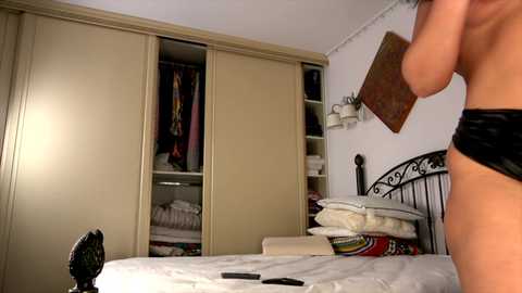 einneuesleben89 free recording from 2025-10-18 13:35:00