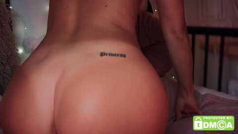 roxxxie_reid free recording from 2025-10-19 01:48:00