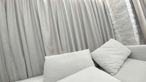 ehotlovea free recording from 2025-10-20 01:46:00