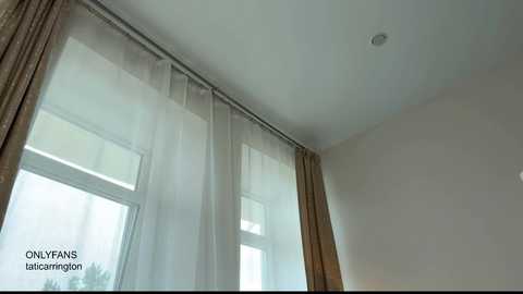 tatti_1 free recording from 2025-10-20 05:58:00