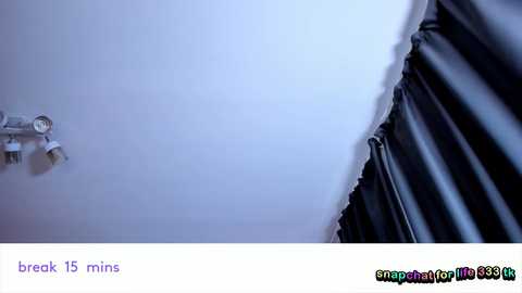 vivian_qwerty free recording from 2025-10-20 06:45:00