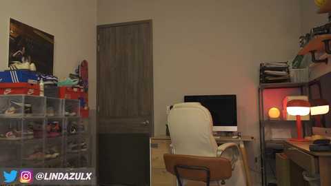 lindabluee free recording from 2025-10-21 15:47:00