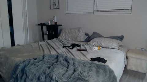 zoeemonroe free recording from 2025-10-22 00:16:00