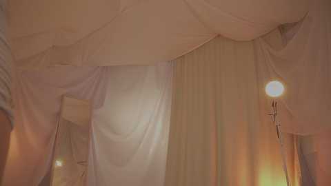 sunny_maria free recording from 2025-10-23 01:00:00