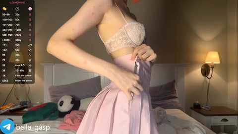 bella_gasp free recording from 2025-10-24 17:52:00