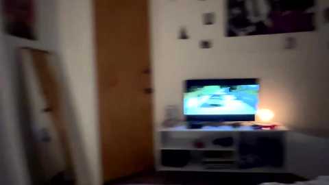 bigwhitecollegebull free recording from 2025-10-24 05:02:00