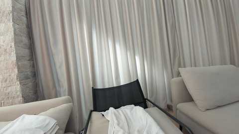 ehotlovea free recording from 2025-10-24 11:41:00