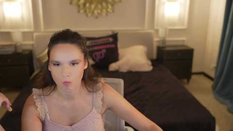 anabel054 free recording from 2025-10-25 19:37:00