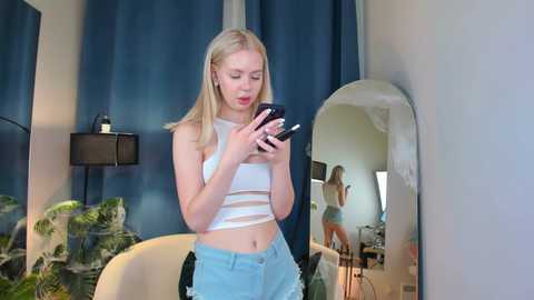 cassie_palmer free recording from 2025-10-25 11:24:00
