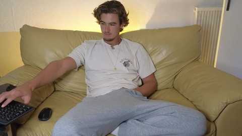 alex83530 free recording from 2025-10-26 14:10:00