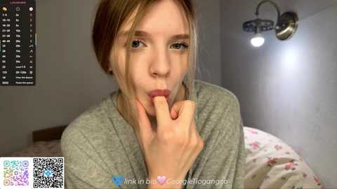 chloe_show free recording from 2025-10-27 16:46:00