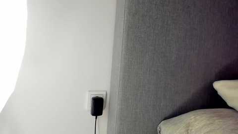 rachel_rey free recording from 2025-10-27 20:21:00