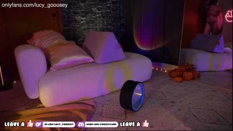 lucy_gooosey free recording from 2025-12-10 00:05:00