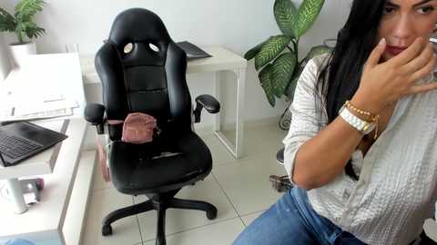 emillybrowm free recording from 2025-11-11 14:10:00