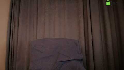 hollyextra free recording from 2025-11-11 00:15:00